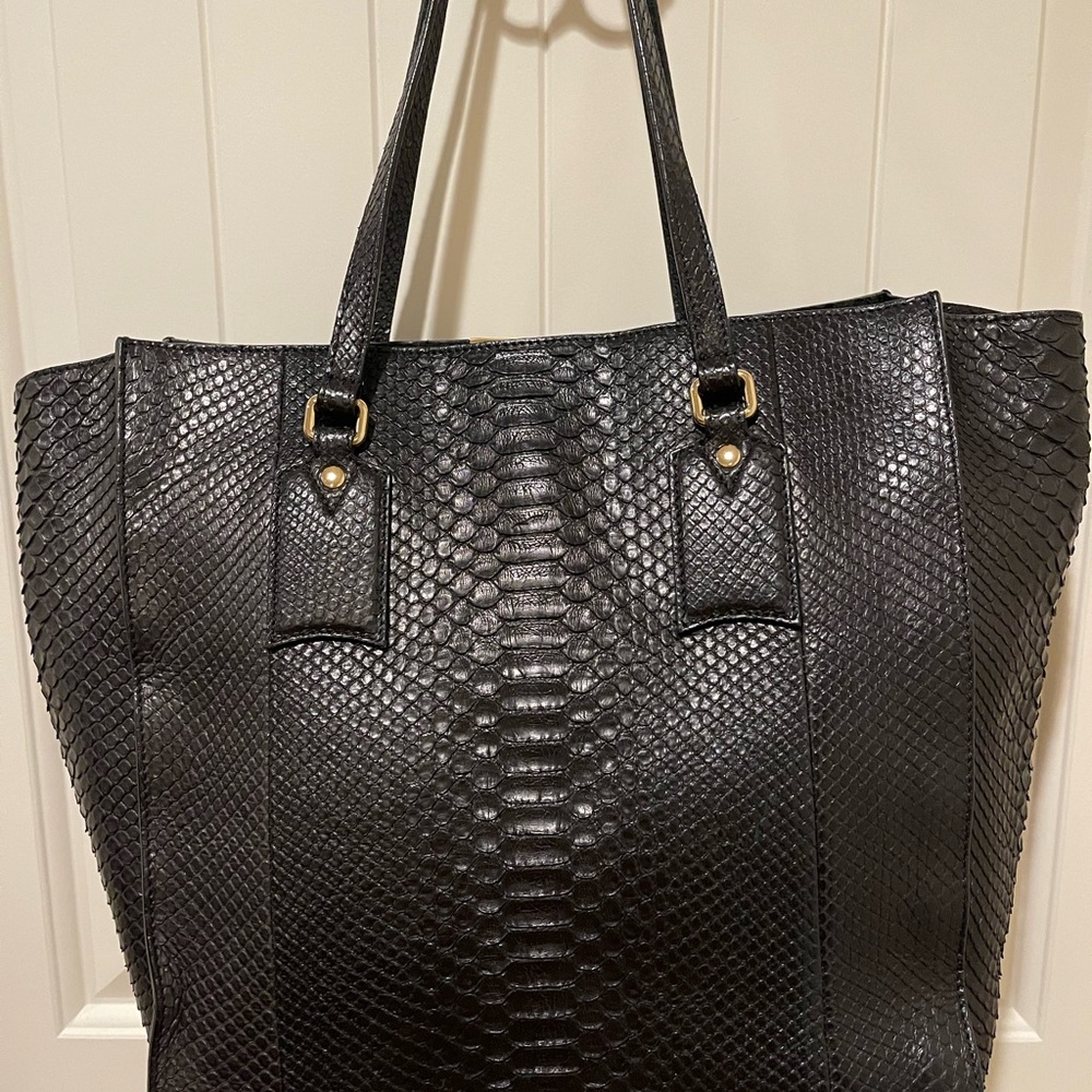 Limited Edition Burberry Python Tote - Picture 4 of 10